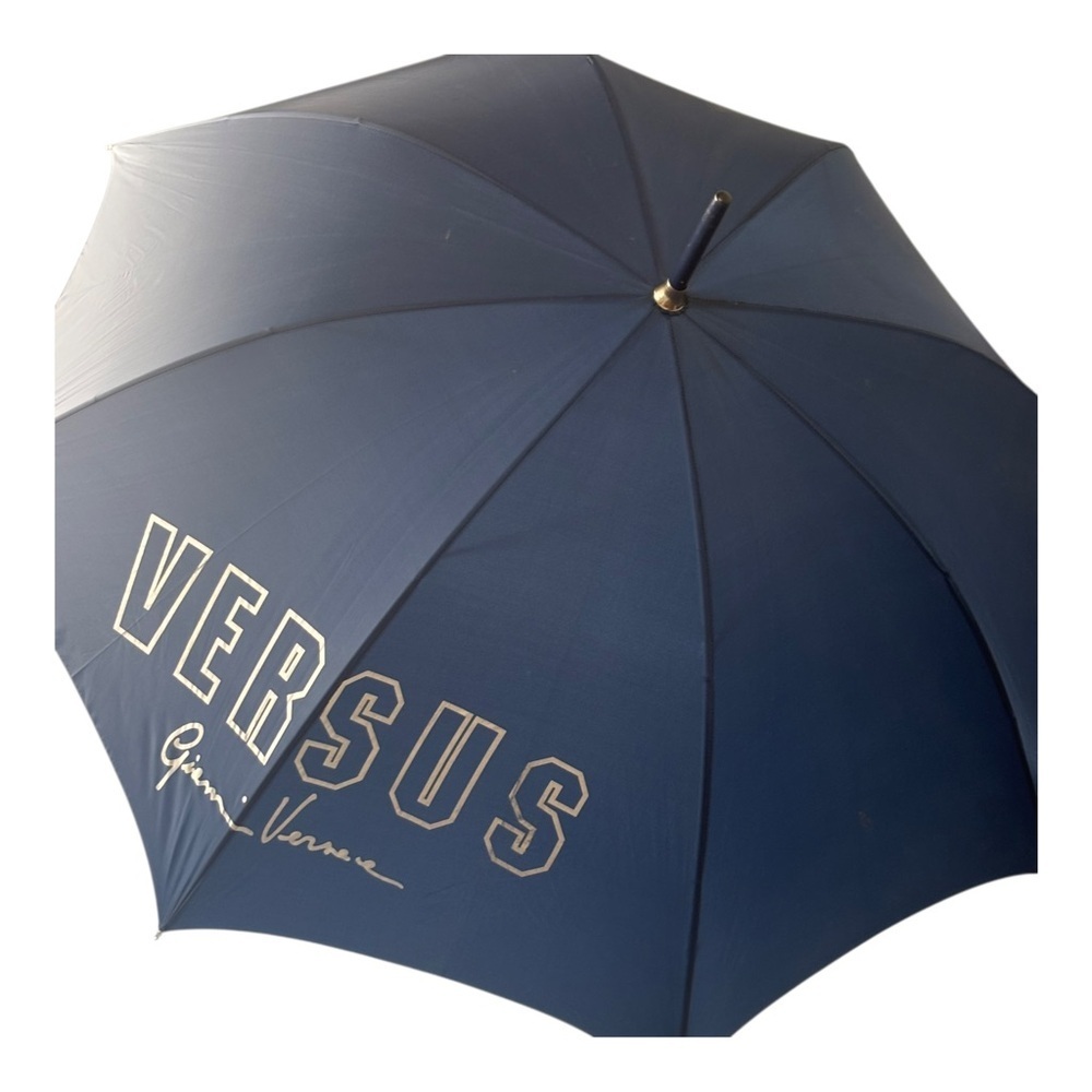 *Authentic* Versus Gianni Versace Blue Umbrella
